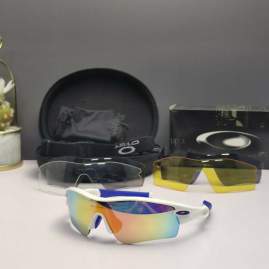 Picture of Oakley Sunglasses _SKUfw66124454fw